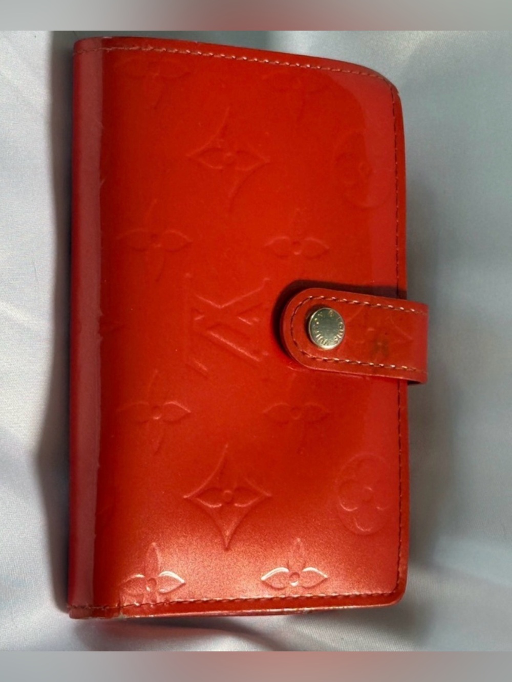 Louis Vuitton Vernis Kisslock Wallet Red Patent Monogram COA